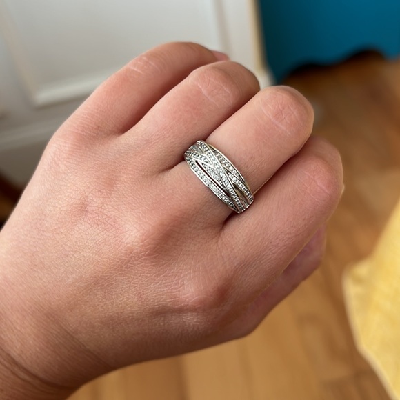 Charming Charlie rhodium silver ring size 7 CZ - Picture 6 of 9